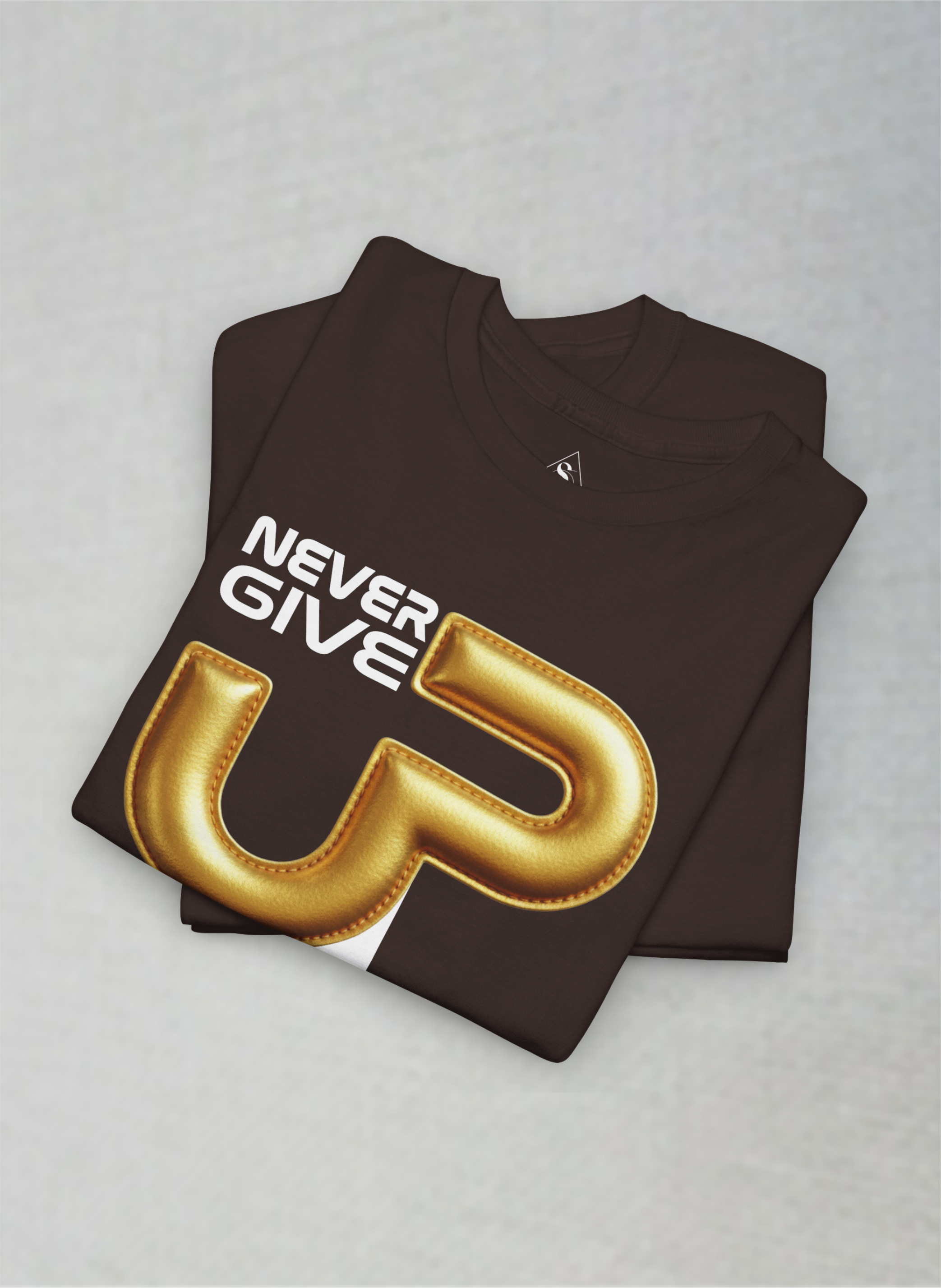 Never Give Up – Premium Gold Motivation Unisex Heavy Cotton Tee