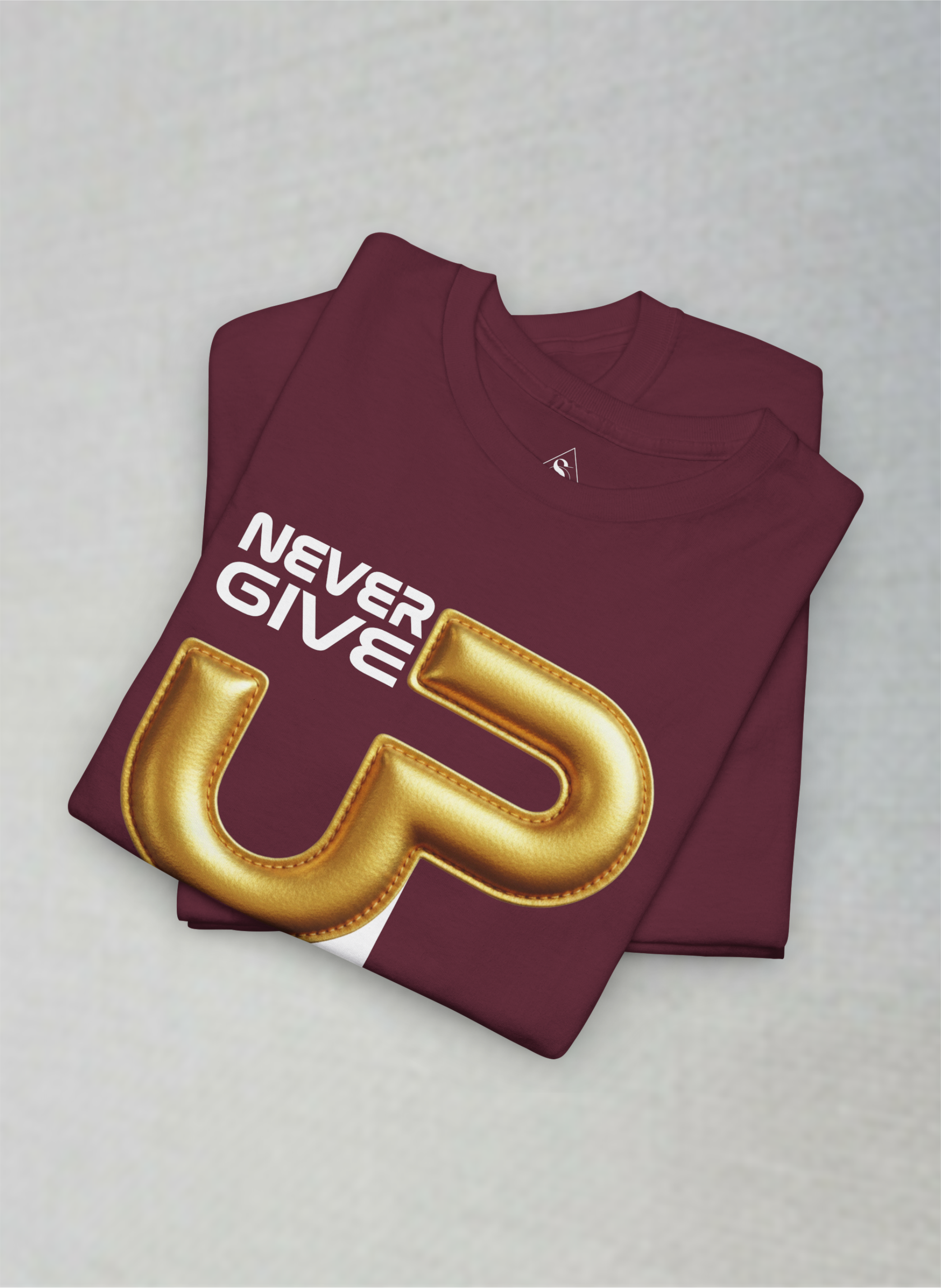 Never Give Up – Premium Gold Motivation Unisex Heavy Cotton Tee