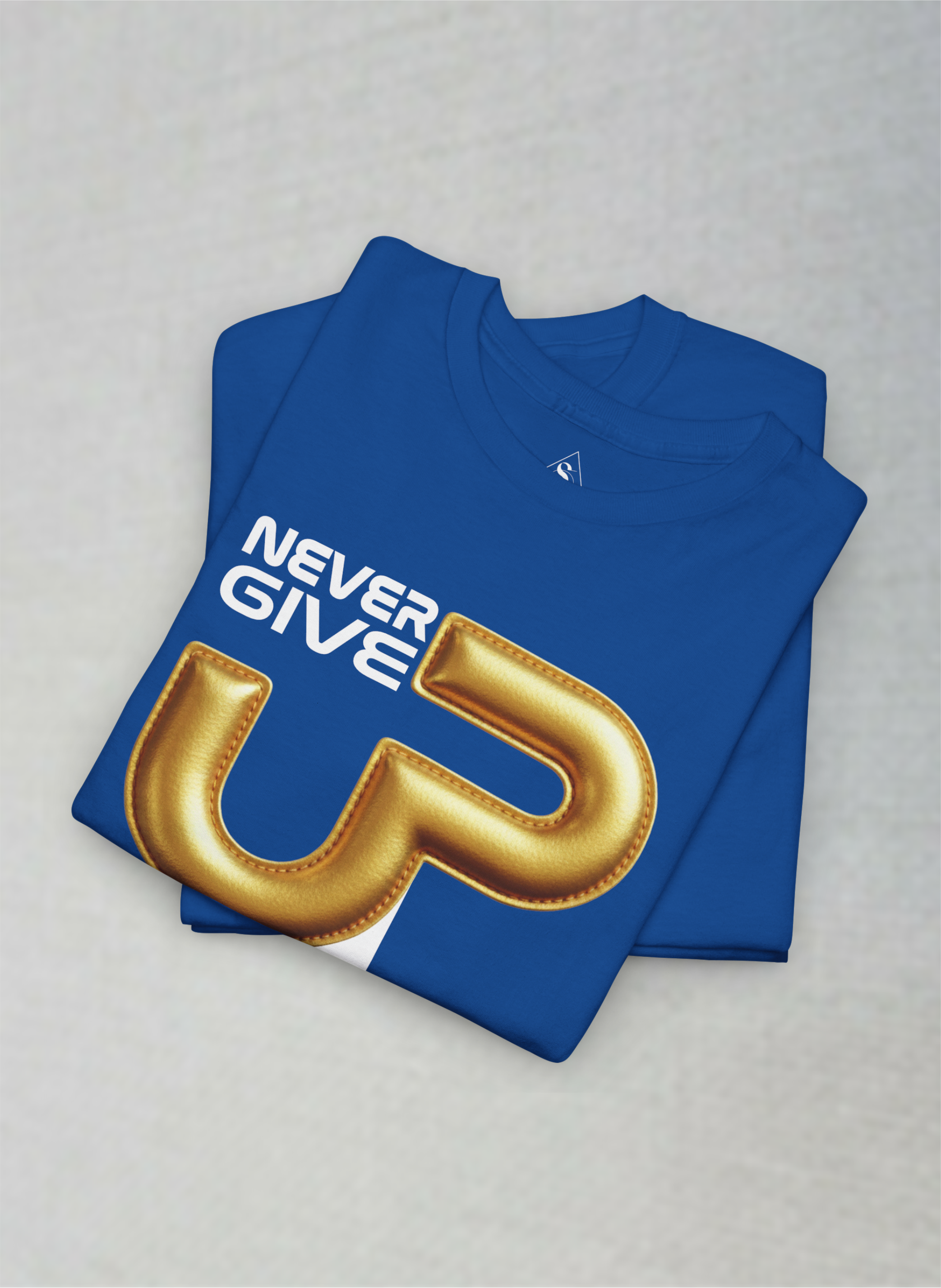 Never Give Up – Premium Gold Motivation Unisex Heavy Cotton Tee